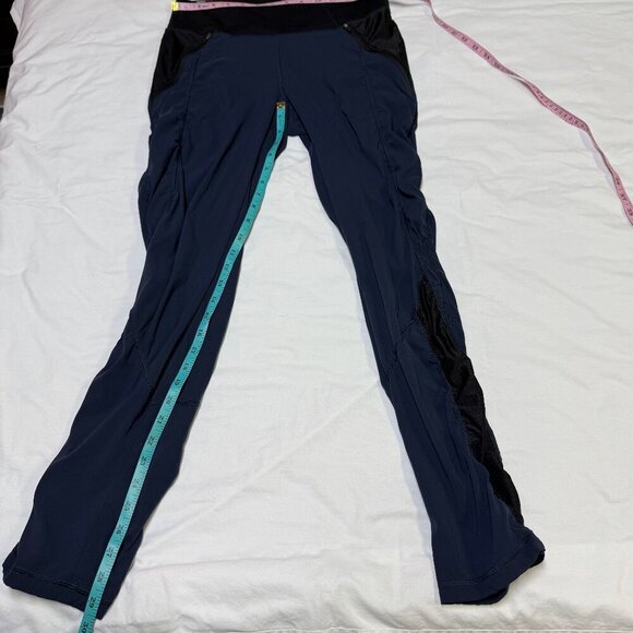 The North Face Women’s S On-The-Go Mid-Rise Pants Navy/Black - Picture 6 of 12